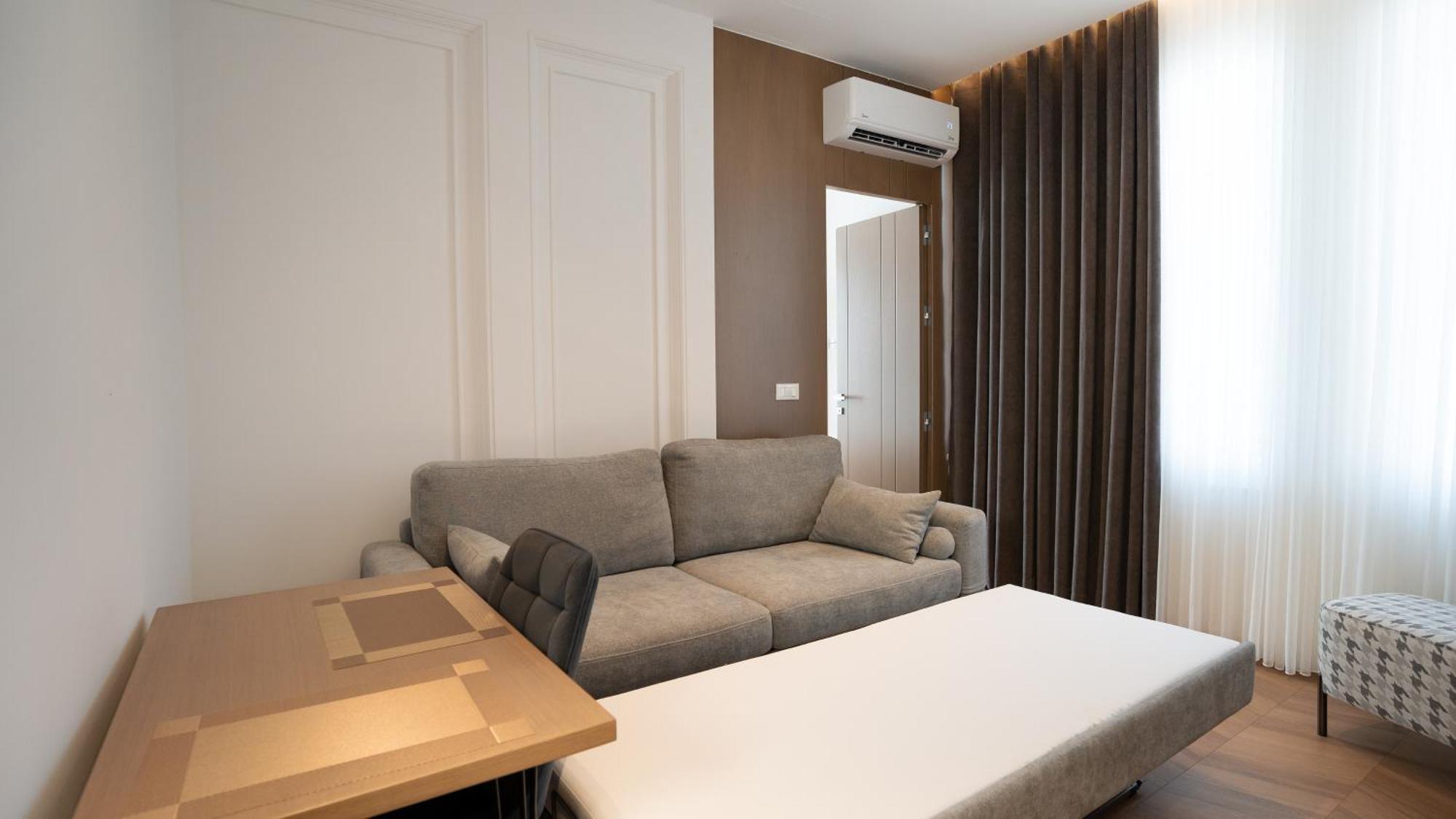 Albani'S Apartment Tirana Bagian luar foto