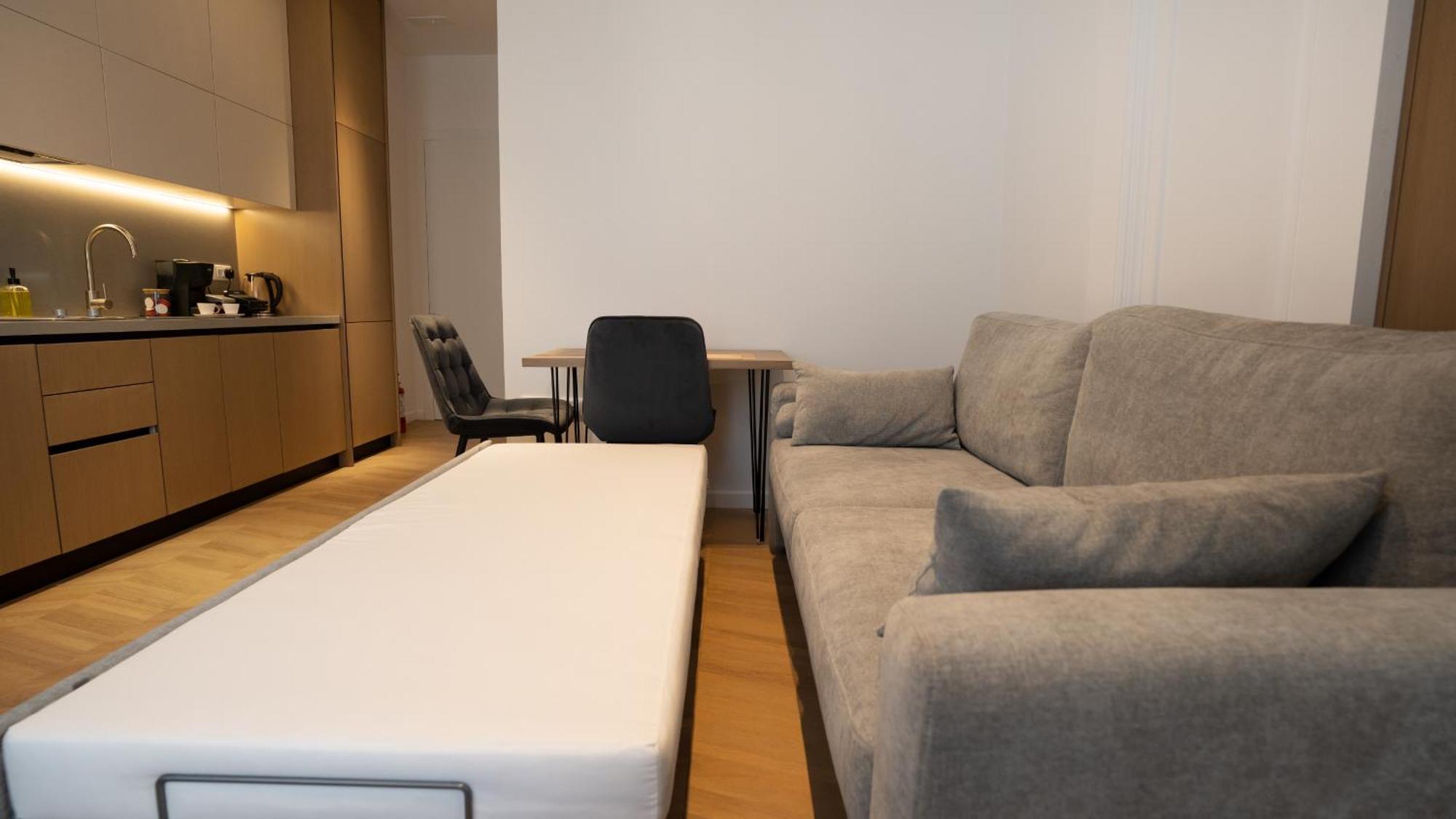 Albani'S Apartment Tirana Bagian luar foto
